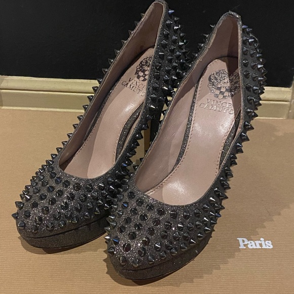 Vince Camuto Madelyn Spiked Pumps Size 7B/37 - Picture 7 of 7